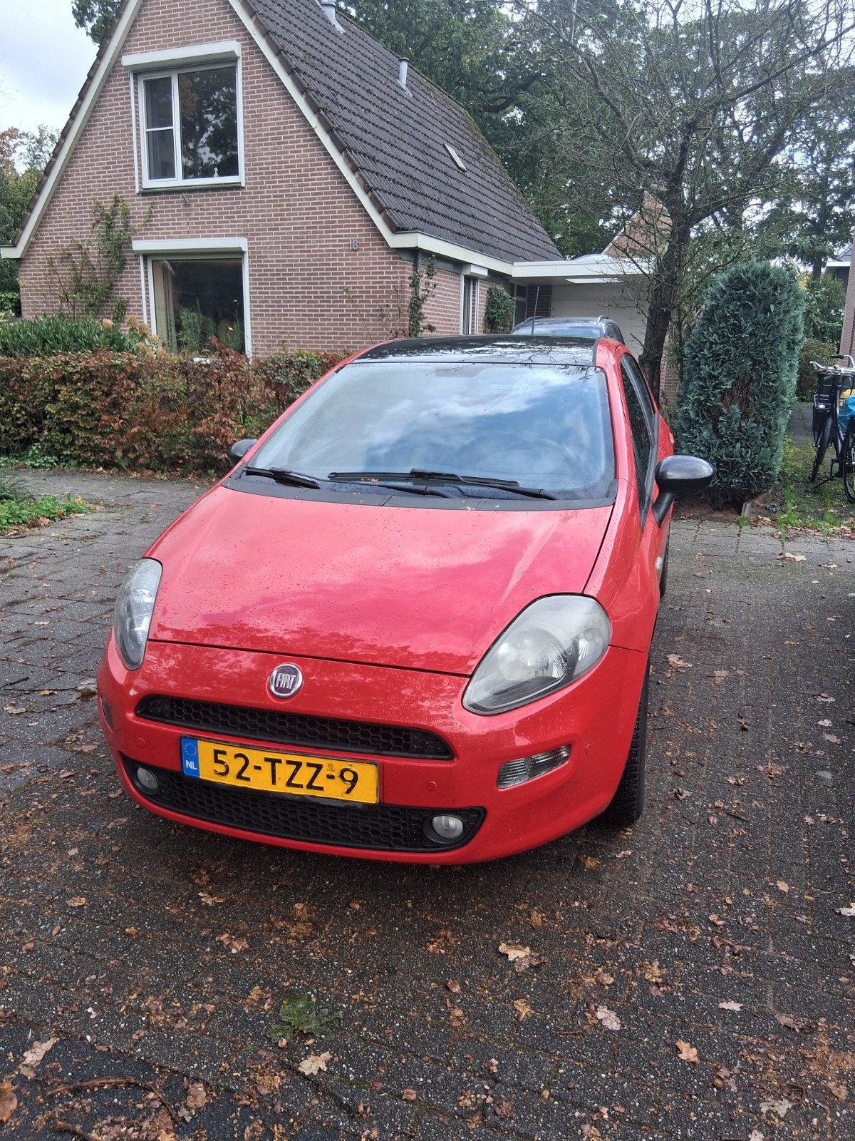 Fiat Punto 0.9 Twinair 85 5-D 2012 Rood, Auto's, Voorwielaandrijving, 49 €/maand, Origineel Nederlands, 24 km/l