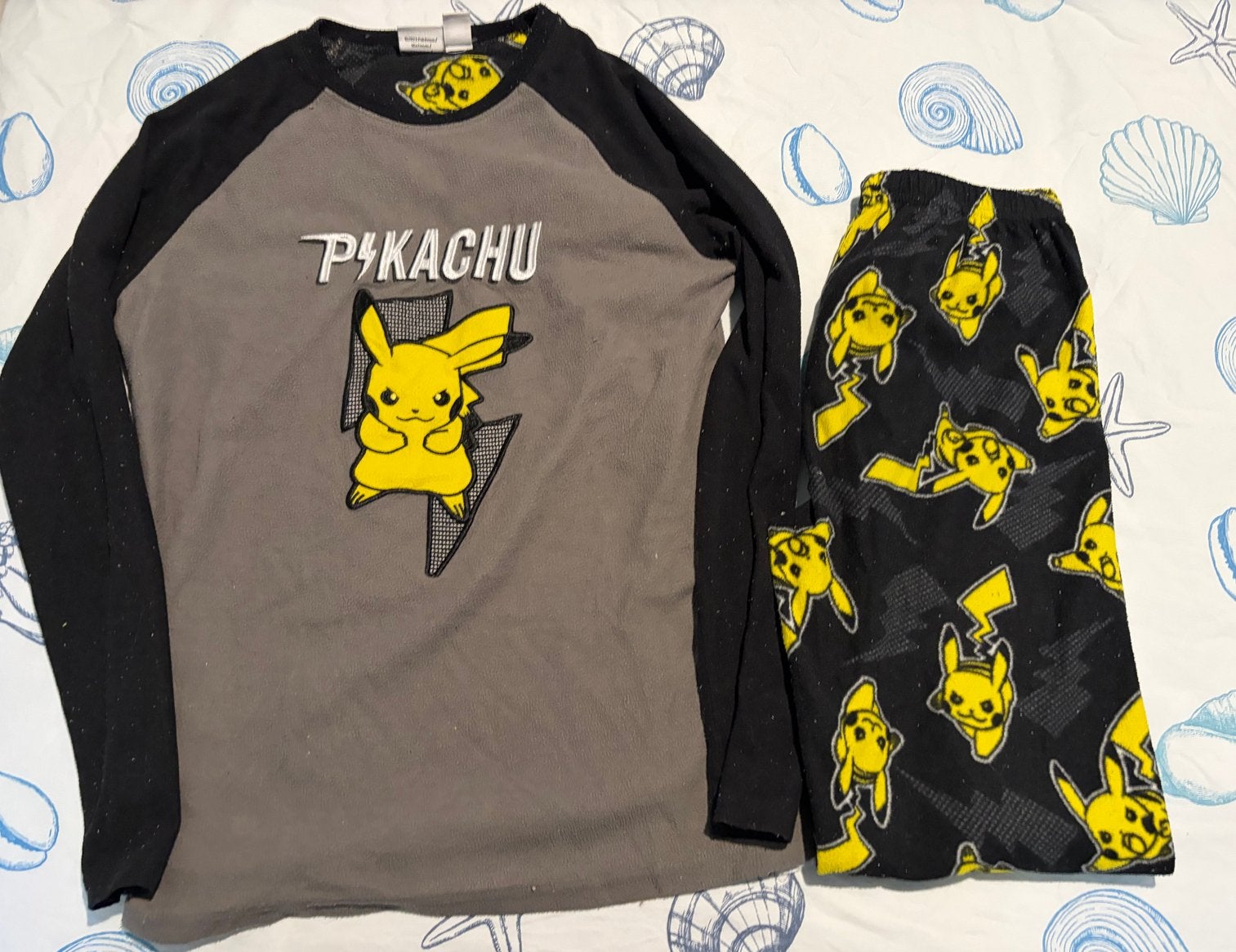Pokémon Pikachu Pyjama Set - Maat 158, Ophalen of Verzenden, Gebruikt, Jongen of Meisje
