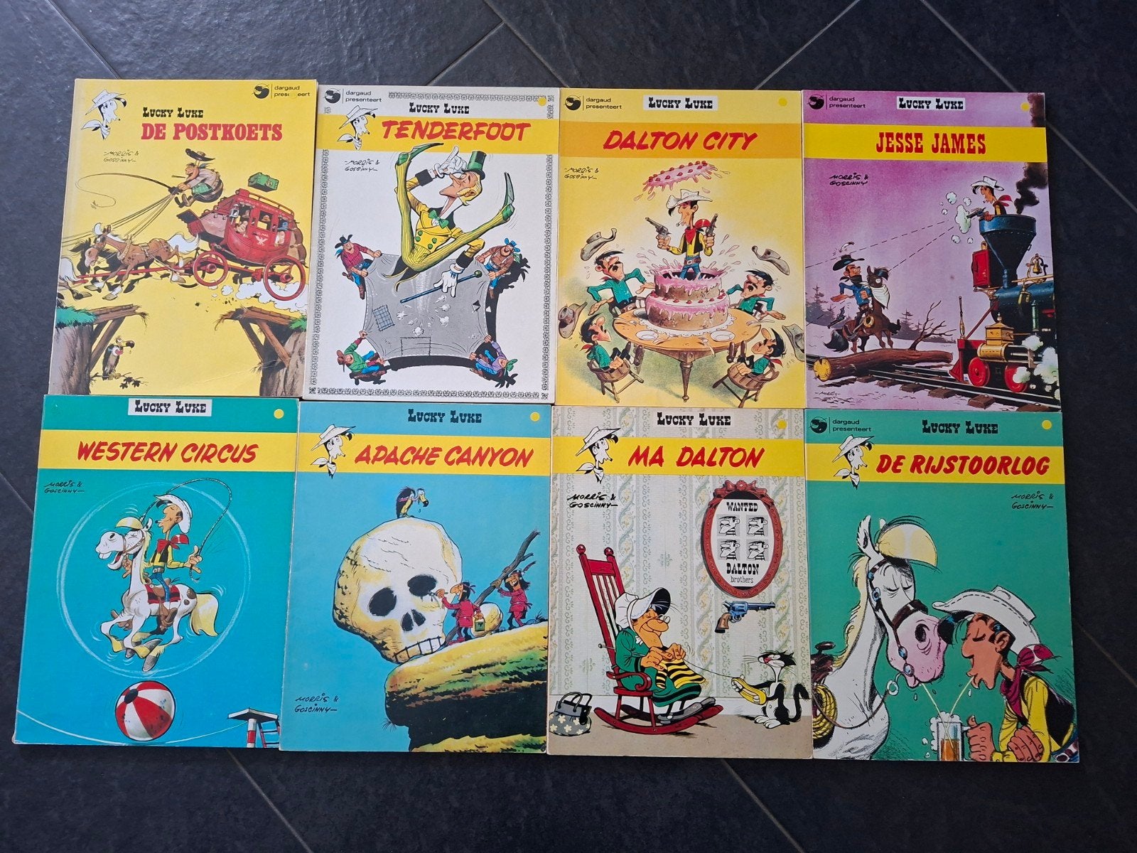 Lucky Luke stripboeken - 15 strips Dargaud -, Meerdere stripboeken, Ophalen of Verzenden, Gelezen