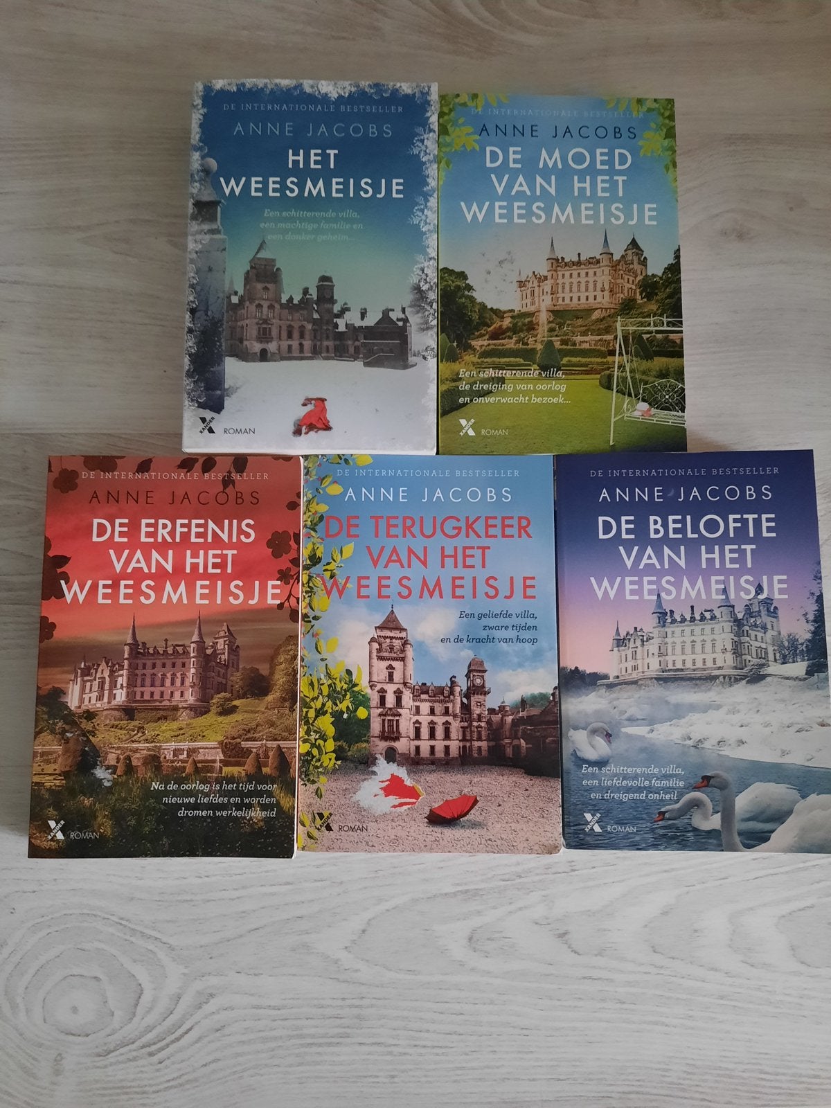 complete serie van Anne Jacobs - Het Weesmeisje, Boeken, Ophalen, Gelezen