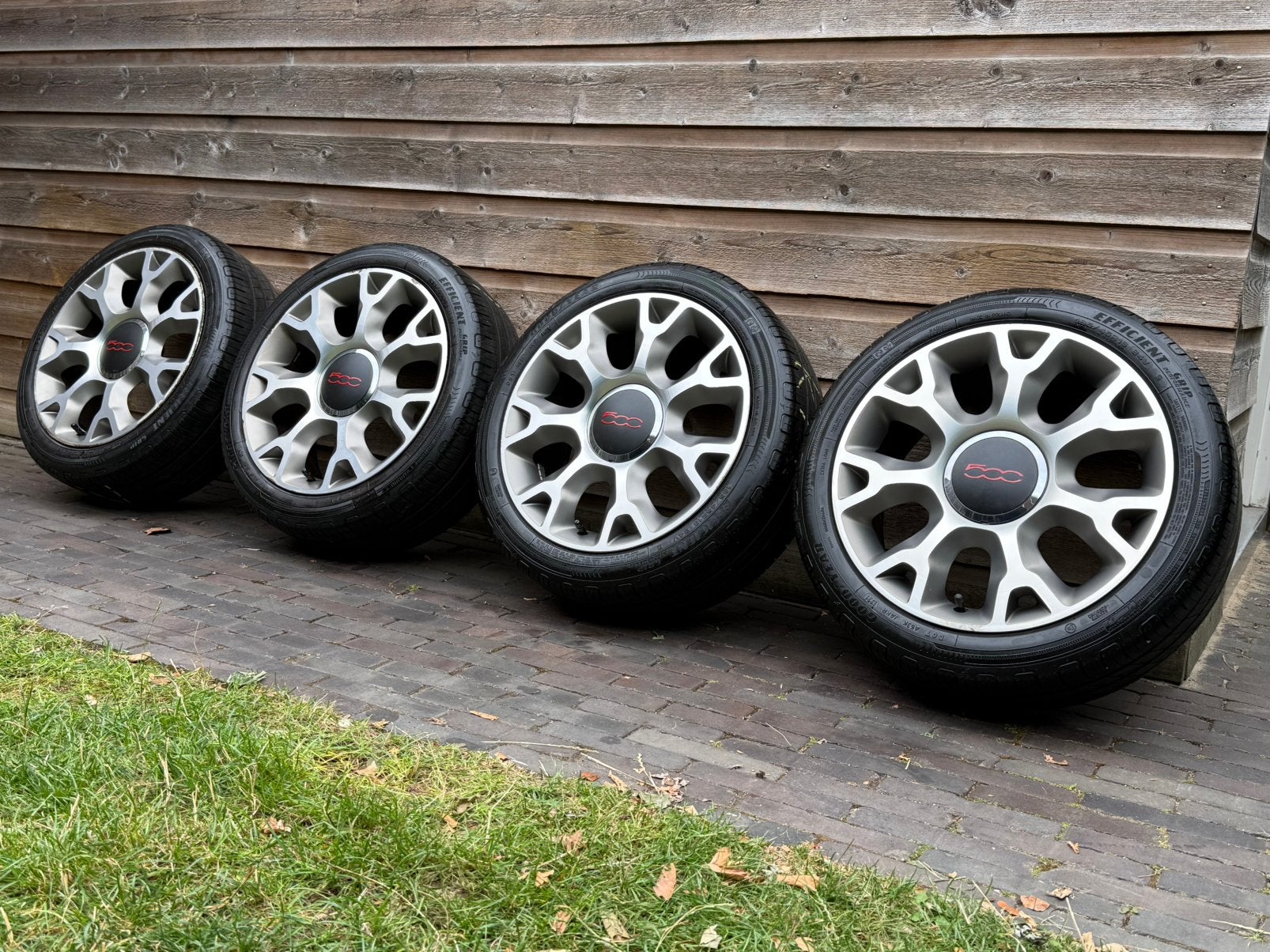 Orig Fiat 500 | 500C Sport 16 inch velgen + zomerbanden, Gebruikt, 16 inch, Banden en Velgen, Ophalen of Verzenden