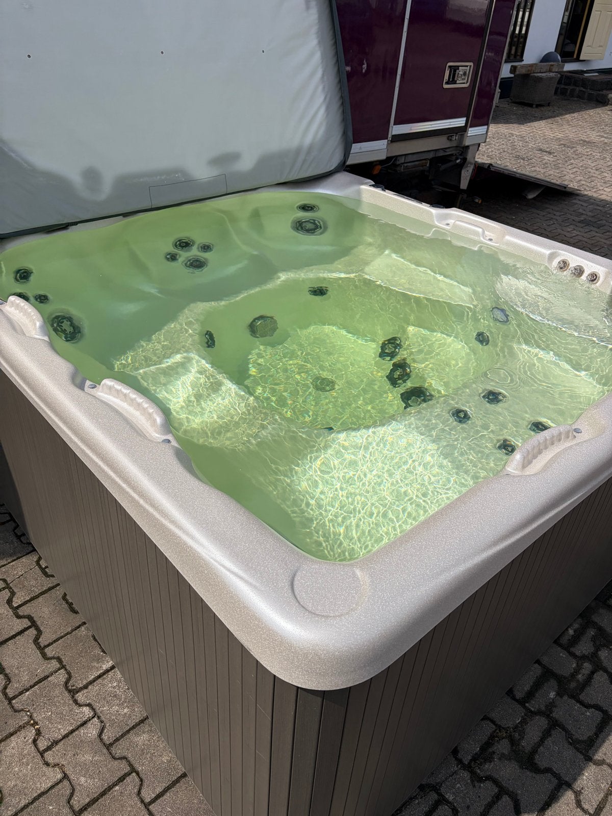 Beachcomber Hot Tub/ jaccuzi Model 550 - Zo goed als nieuw, Ophalen, 200 tot 300 cm, Zo goed als nieuw, 200 tot 400 cm
