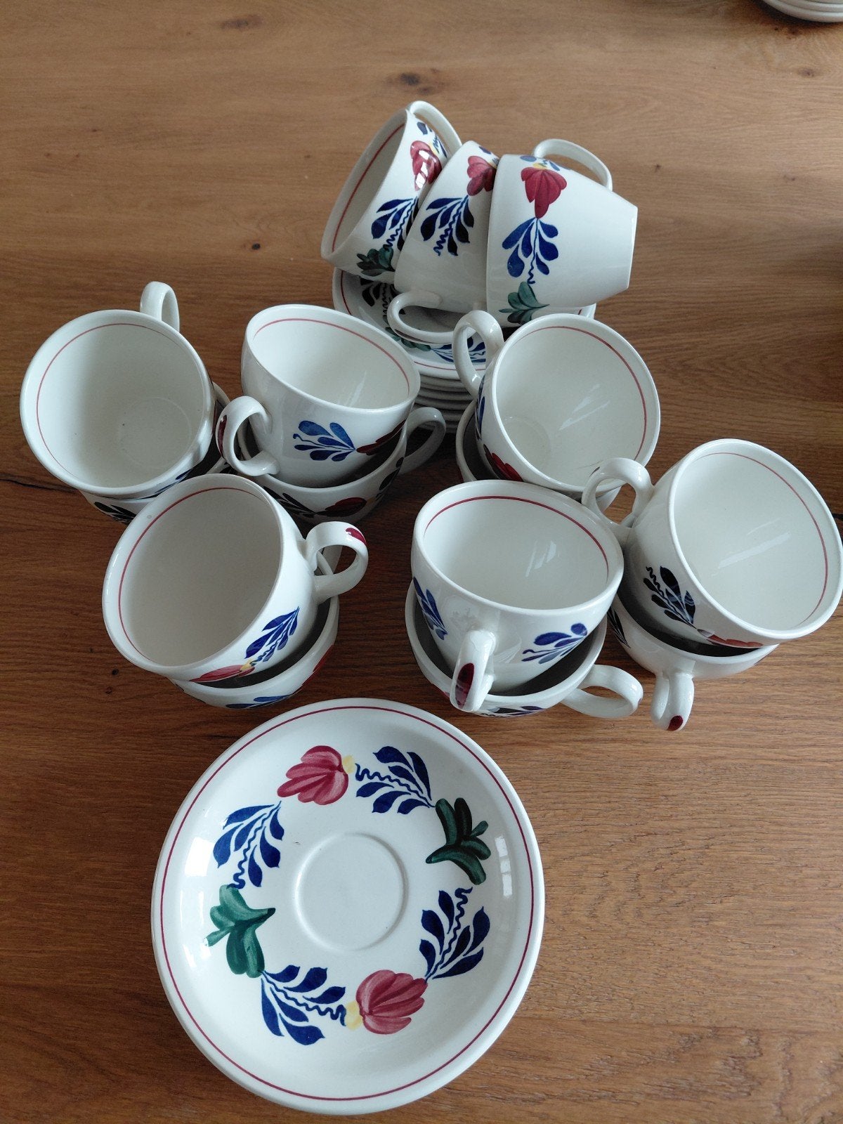 Boch Boerenbont - 10 kopjes en 11 schoteltjes, Ophalen