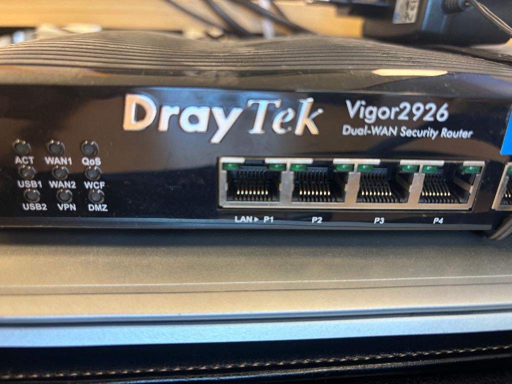 Draytek Vigor2926 router, Ophalen of Verzenden, Gebruikt, Router met modem