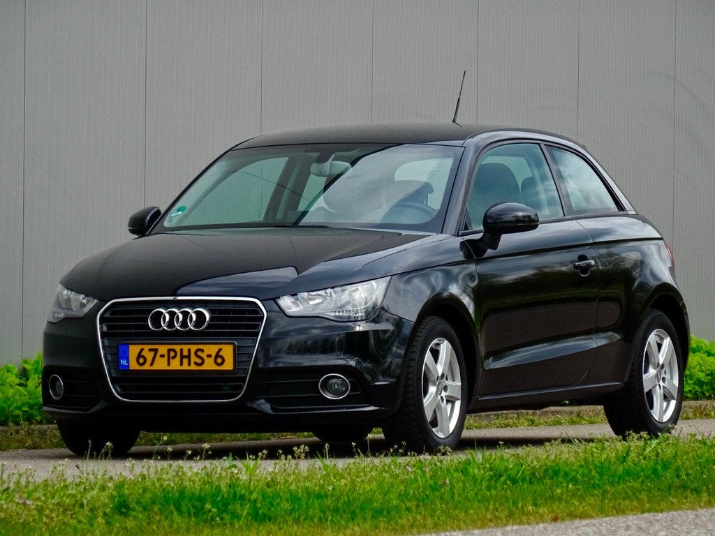 Audi A1 1.4 TFSI AUT S Line Sportstoelen | Dealer | NL |, Auto's, Audi, Euro 5, Zwart, 4 cilinders, 4 stoelen