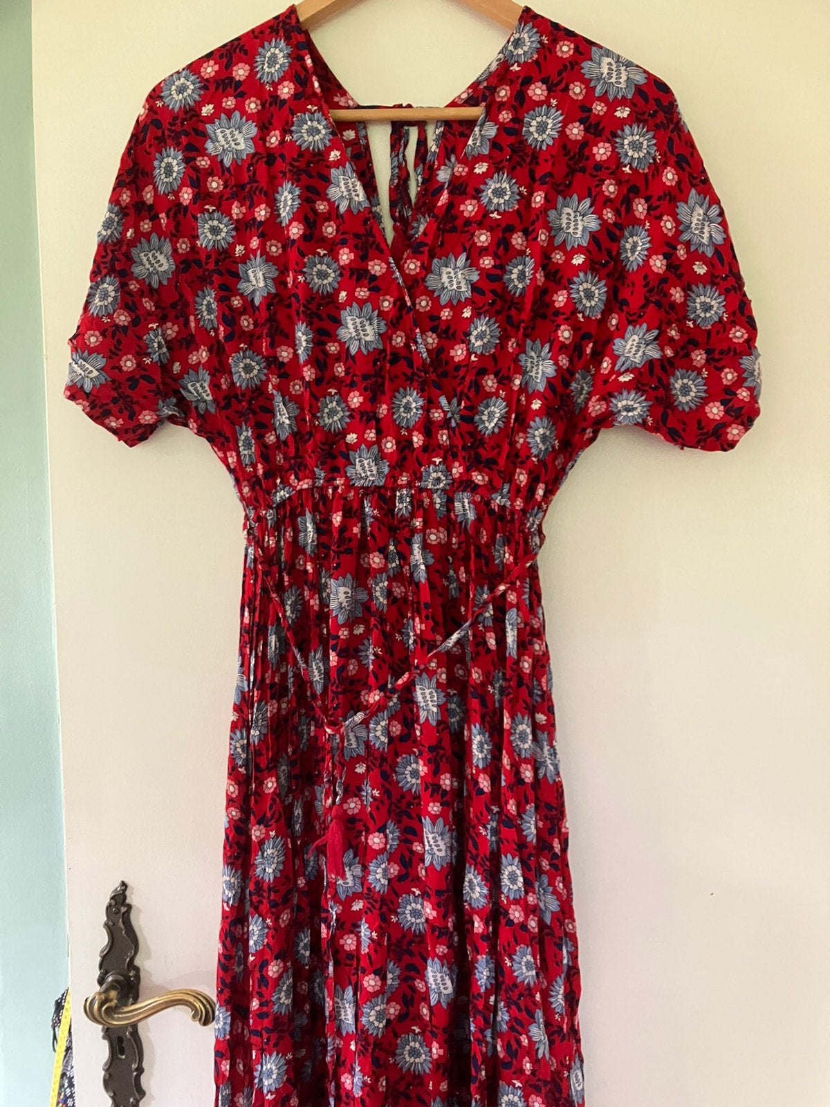 Mango lange jurk xs, Ophalen of Verzenden, Zo goed als nieuw, Maat 34 (XS) of kleiner, Onder de knie