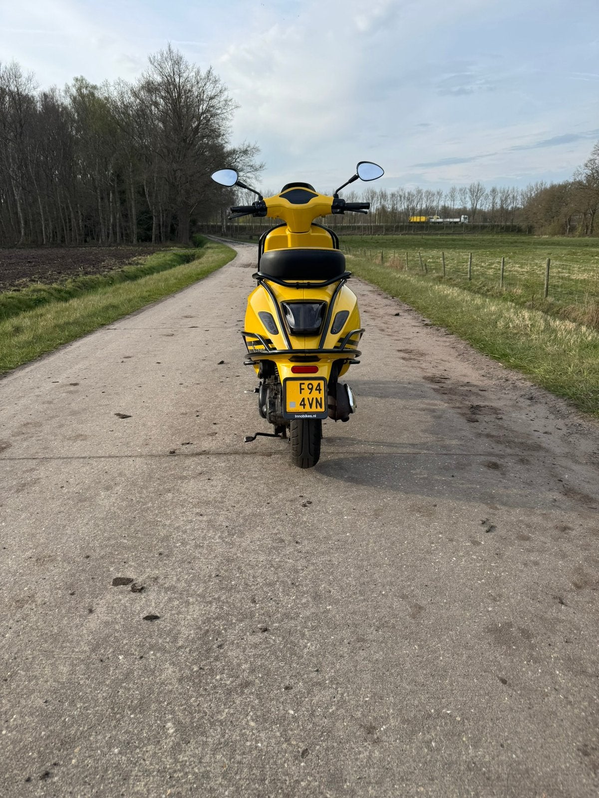 Vespa Sprint/Custum/LED/Brom/80cc/Full option, Ophalen, Maximaal 45 km/u, Zo goed als nieuw, 80 cc