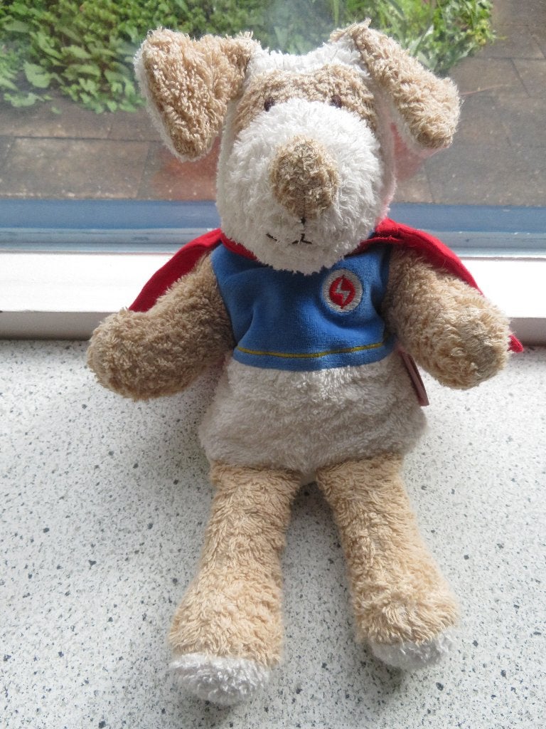 Handpop Hond Henry merk Käthe Kruse soort superman, Zo goed als nieuw, Middelgroot (20 tot 80 cm), Met label, Hond