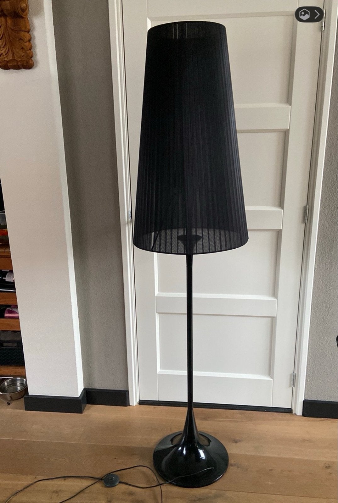 Mooie zwarte staande lamp met plissé kap, Ophalen, Zo goed als nieuw, Metaal, 150 tot 200 cm