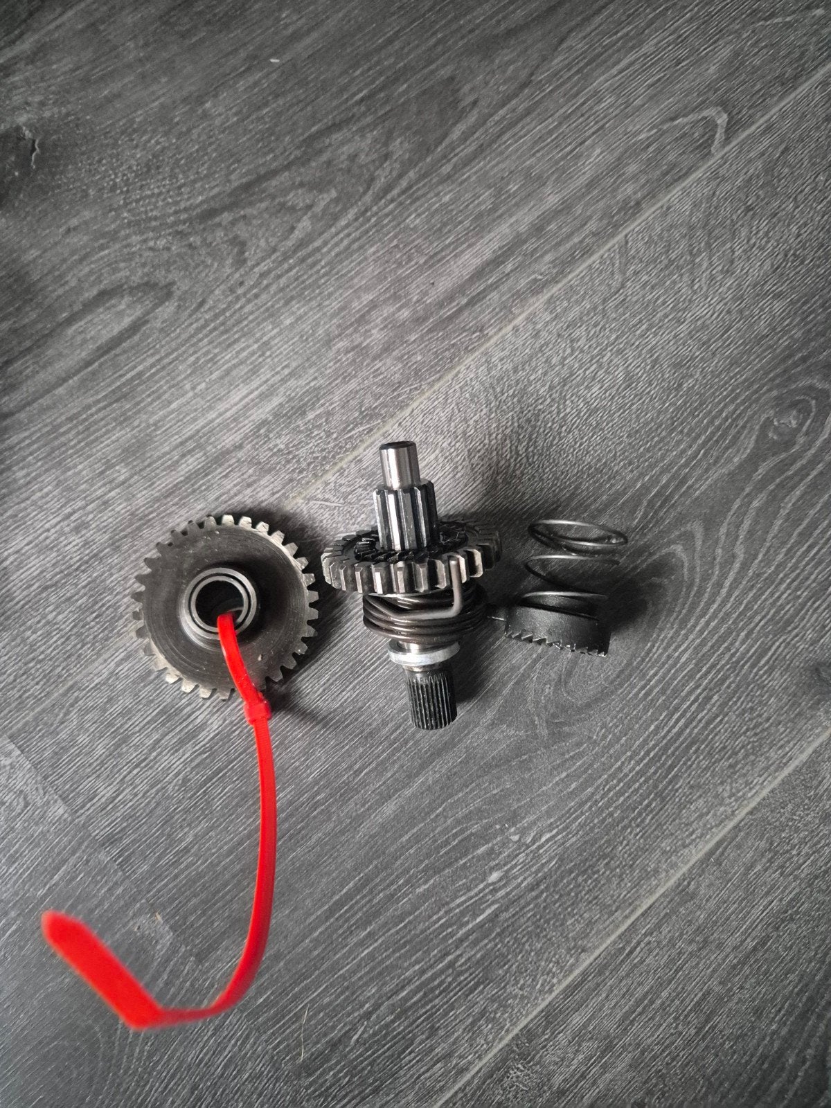 Startmotor tandwiel en veer voor scooter/brommer, Ophalen of Verzenden