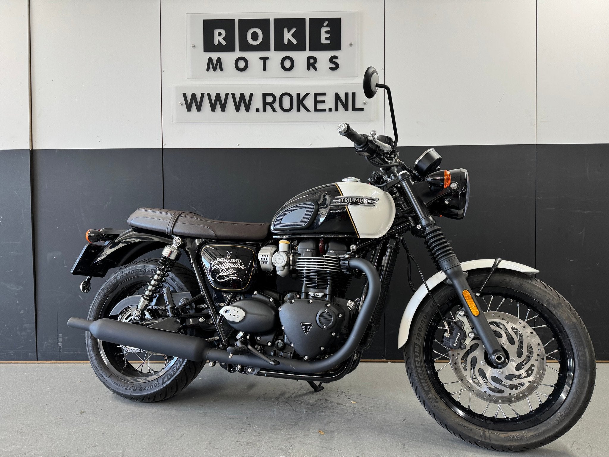 Triumph BONNEVILLE T120 BLACK DGR-EDITIE (bj 2023), Bedrijf, Toermotor, 1200 cc
