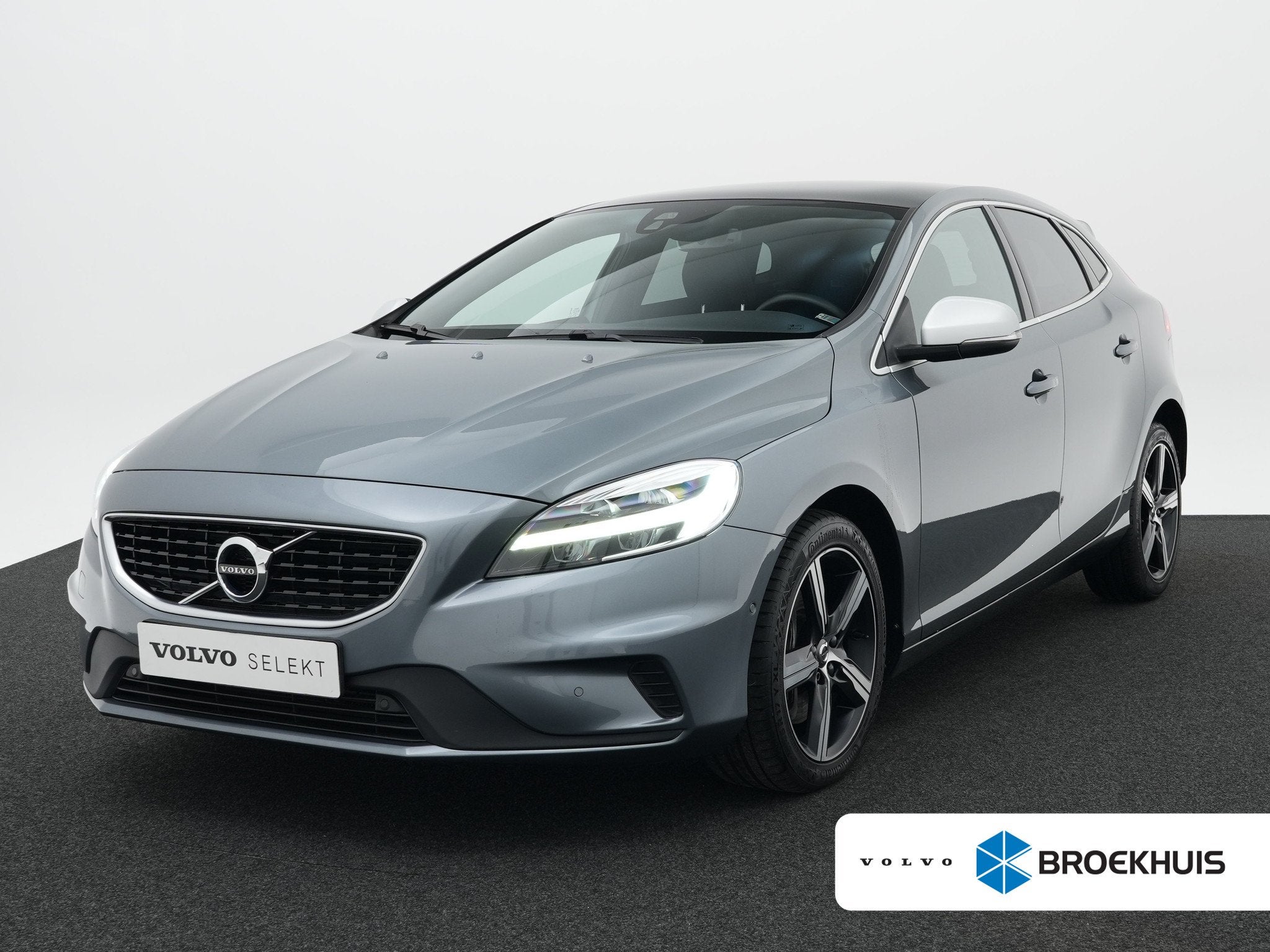 Volvo V40 T3 Polar+ Sport, Auto's, Volvo, 4 cilinders, 700 kg, Origineel Nederlands, Bedrijf
