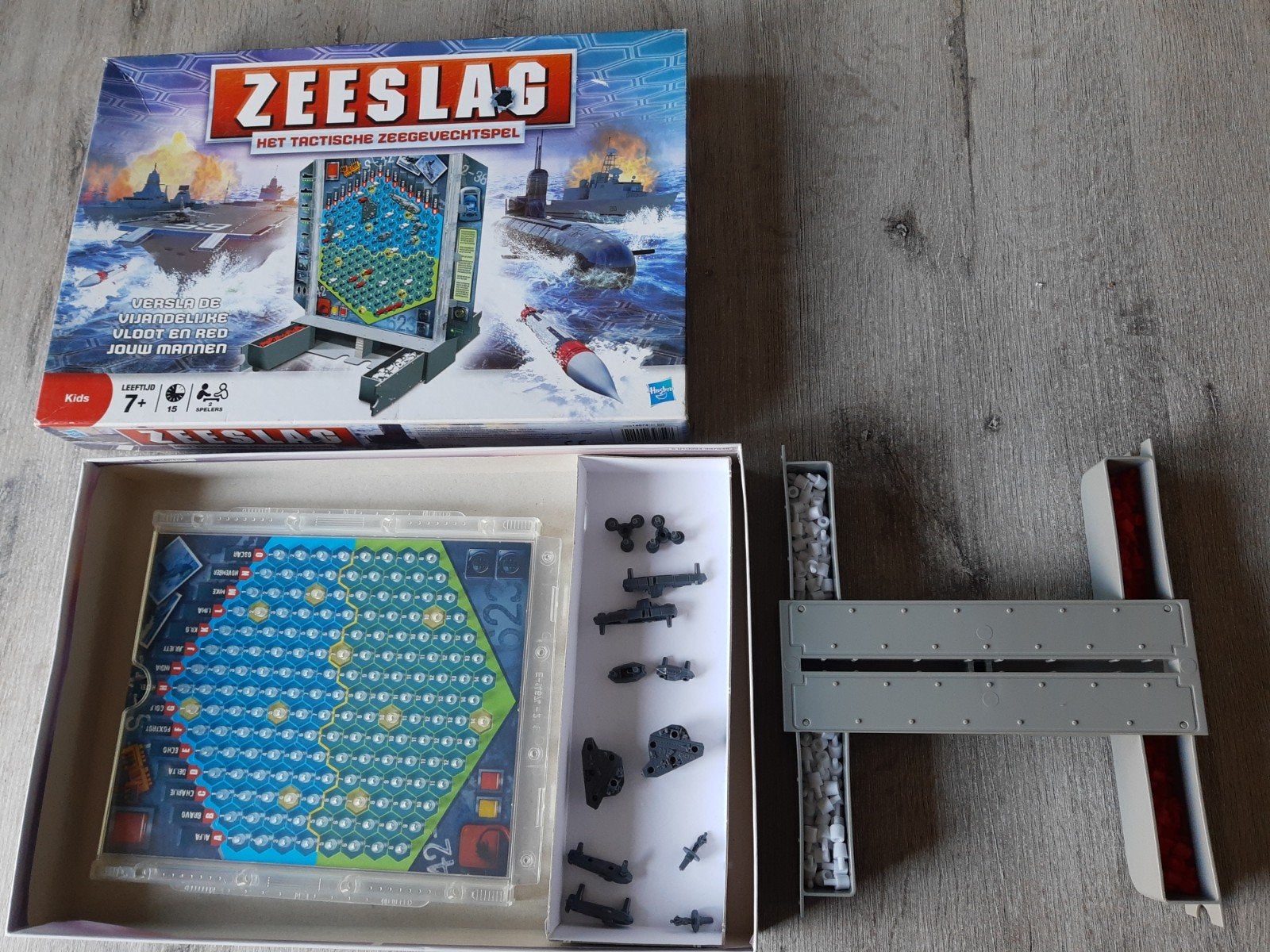 Zeeslag: Het Tactische Zeegevechtspel - Compleet!, Een of twee spelers, Ophalen of Verzenden, Zo goed als nieuw, Hasbro