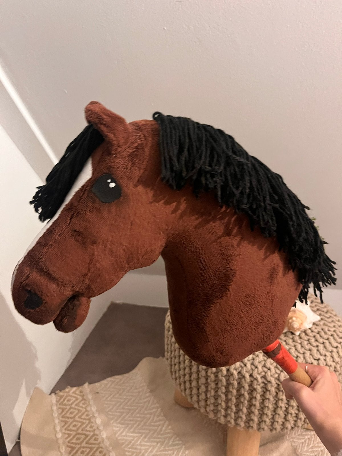 Hobbyhorse bruin met bles, Ophalen of Verzenden, Zo goed als nieuw, Jongen of Meisje
