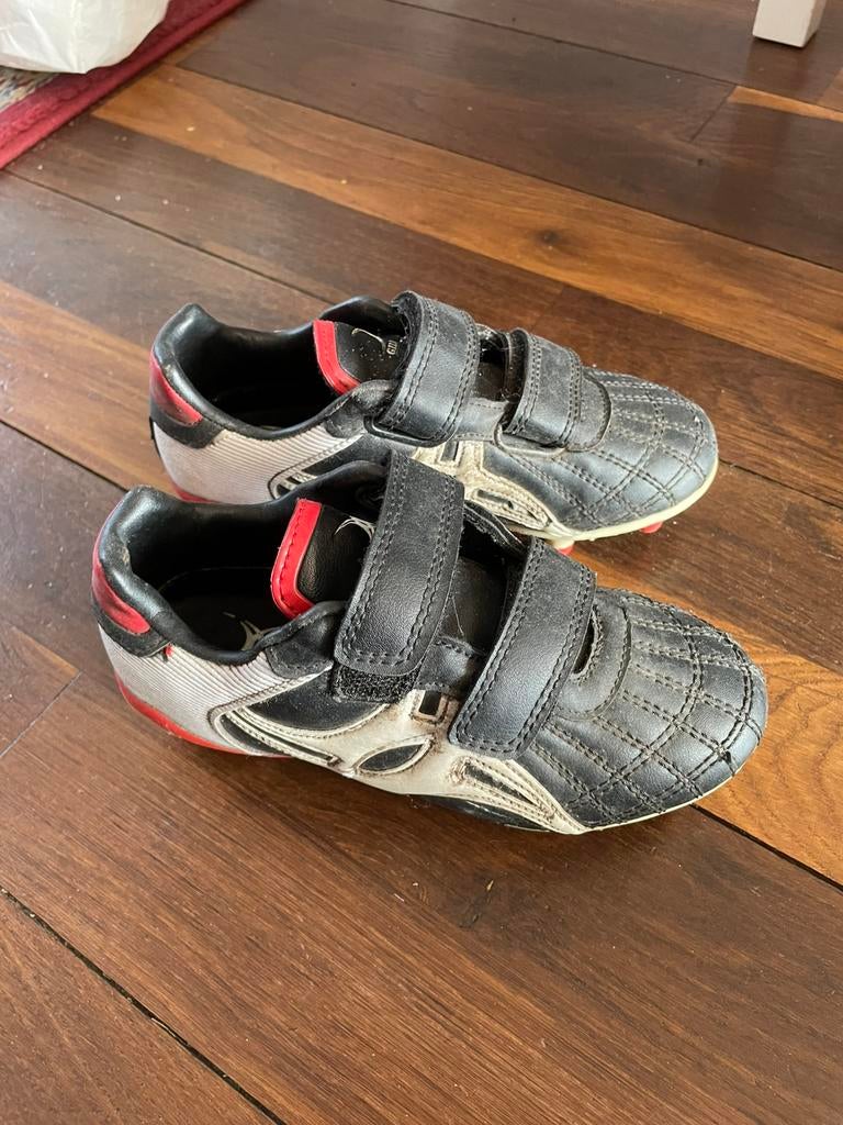 Gilbert Rugby boots, children size EUR 28 / UK 10J, Ophalen, Gebruikt, Schoenen