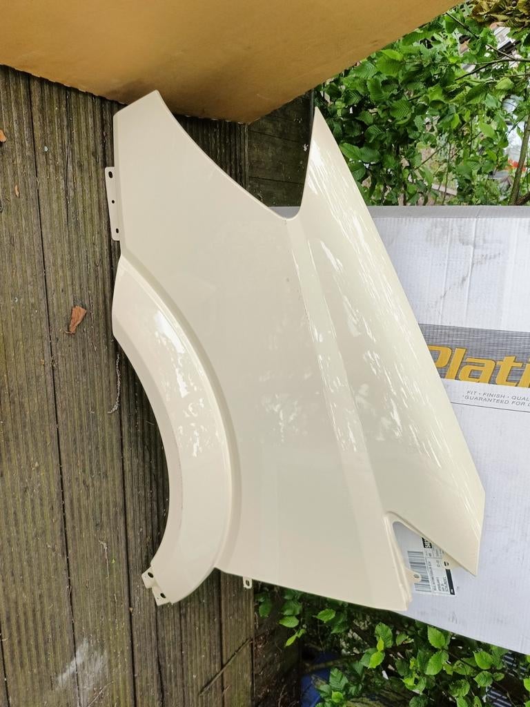 Zij scherm spatbord Mercedes  sprinter 906 links creme, Ophalen of Verzenden, Links, Mercedes-Benz, Spatbord