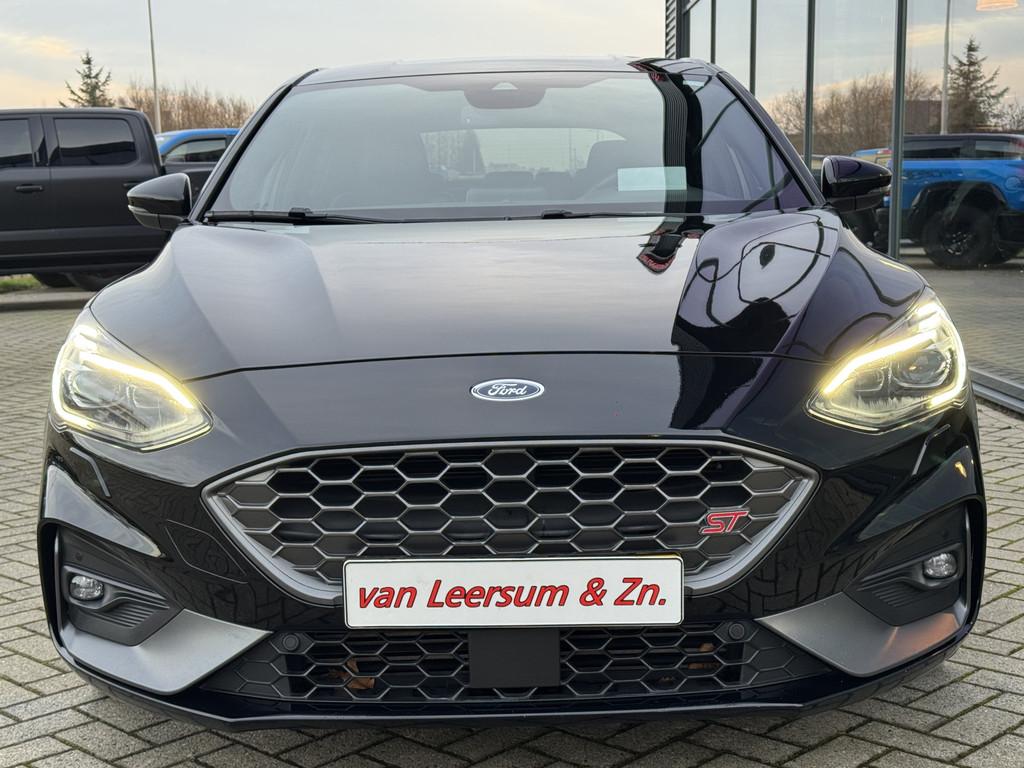 Ford Focus 2.3 EcoBoost ST-3 | Head-up | Performance Pack |, 4 cilinders, Origineel Nederlands, Handgeschakeld, 1600 kg