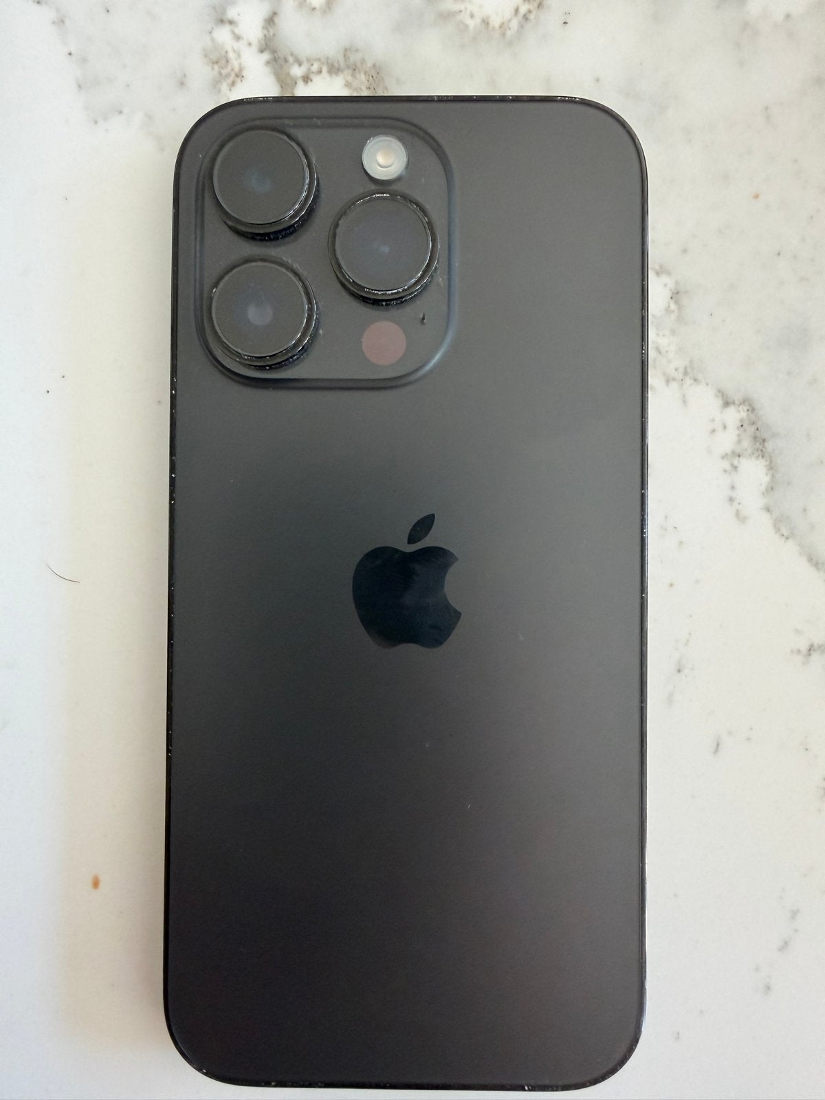 Apple iPhone 14 Pro 256GB Spacezwart – hoesje en laadkabel, Telecommunicatie, Mobiele telefoons | Apple iPhone, IPhone 14 Pro