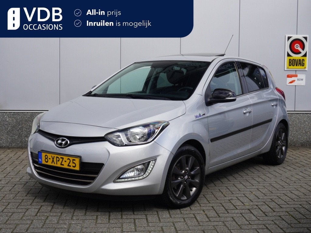 Hyundai i20 1.2i Go! Plus Half Leer | Schuifdak | Airco | NA, Auto's, Euro 5, Gebruikt, 31 €/maand, 4 cilinders