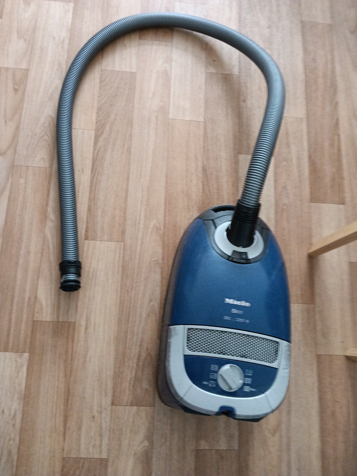 Miele stofzuiger defect OPHALEN, Witgoed en Apparatuur, Ophalen