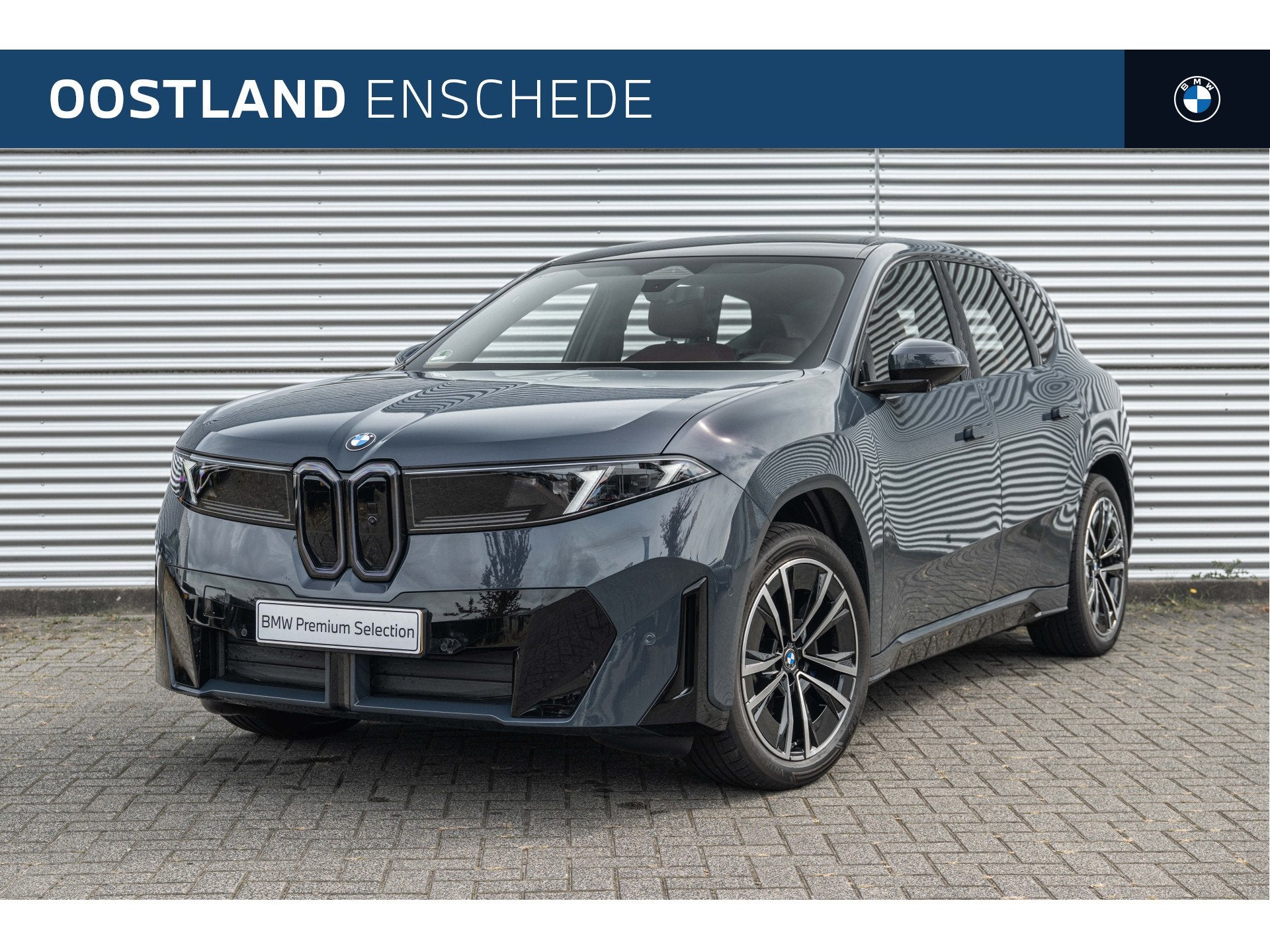 BMW iX3 50 xDrive M Sport / Trekhaak / Panoramadak / 3D Head