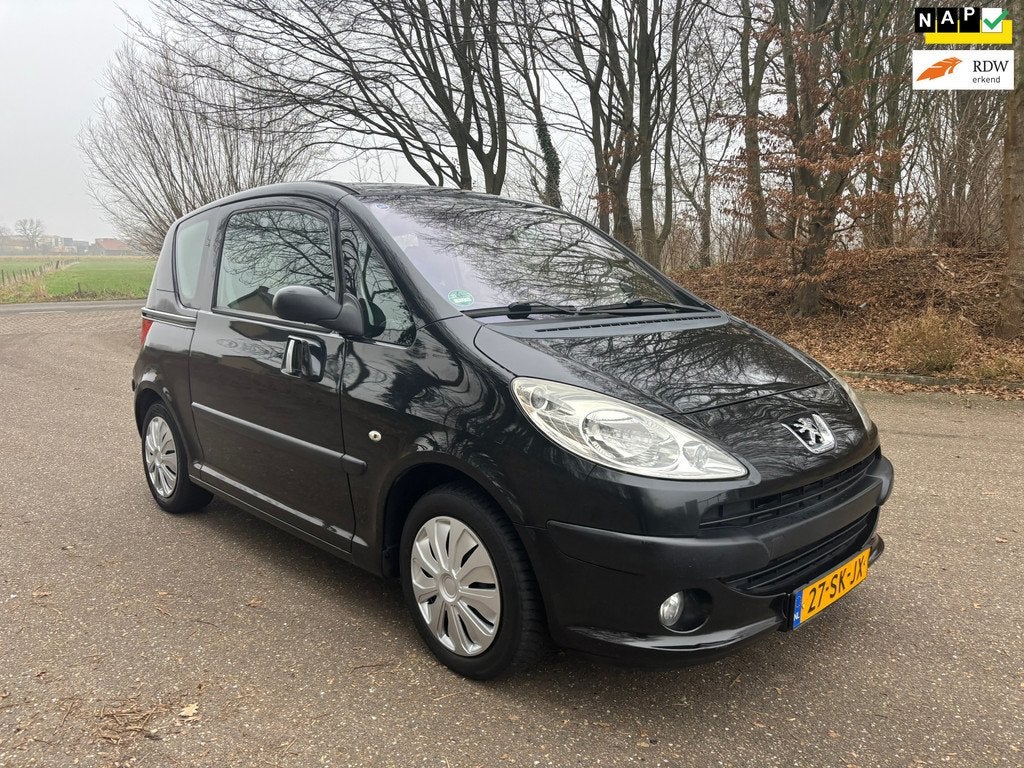 Peugeot 1007 1.4 Gentry | Airco | APK 07-2026, Auto's, Peugeot, Voorwielaandrijving, Electronic Stability Program (ESP), Stof