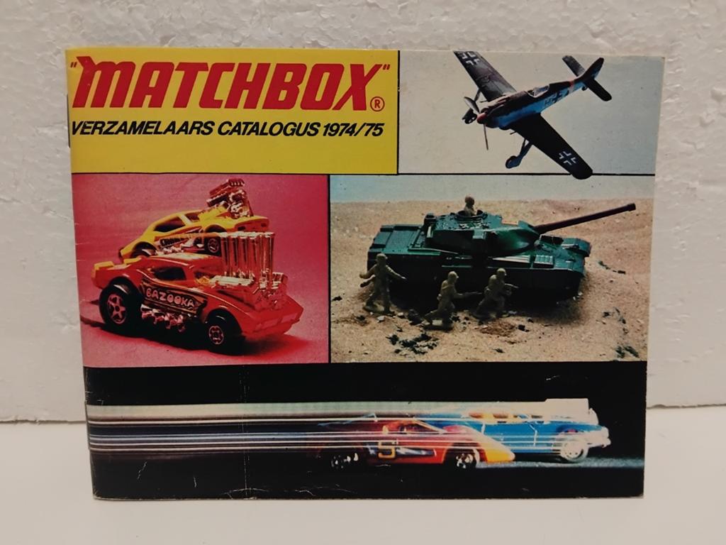 Lesney Matchbox catalogus 1974 - 1975 katalogus 3INCH, Ophalen of Verzenden, Zo goed als nieuw, Overige typen, Matchbox