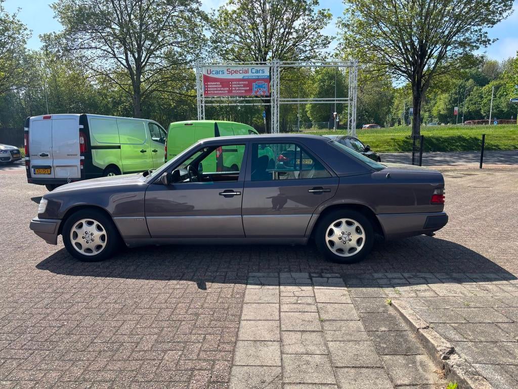 Mercedes-Benz 200-500 (W124) 300 D, Auto's, Automaat, Gebruikt, 2996 cc, Origineel Nederlands