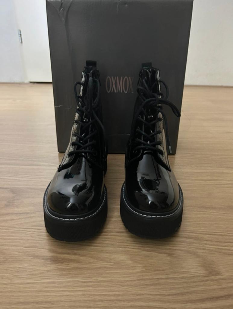 Zwarte hoge schoenen, Ophalen of Verzenden, Nieuw, Zwart, Sneakers of Gympen