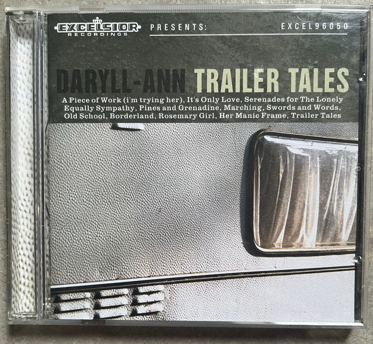 Daryll-Ann - Trailer Tales (cd Indie Rock NL), Gebruikt, Ophalen of Verzenden, Inclusief boekje, Poprock