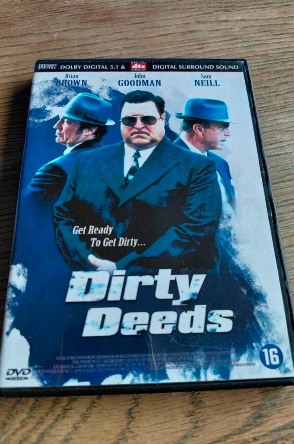 Dirty Deeds dvd. John Goodman., Vanaf 16 jaar, Ophalen of Verzenden, Gebruikt, Actie