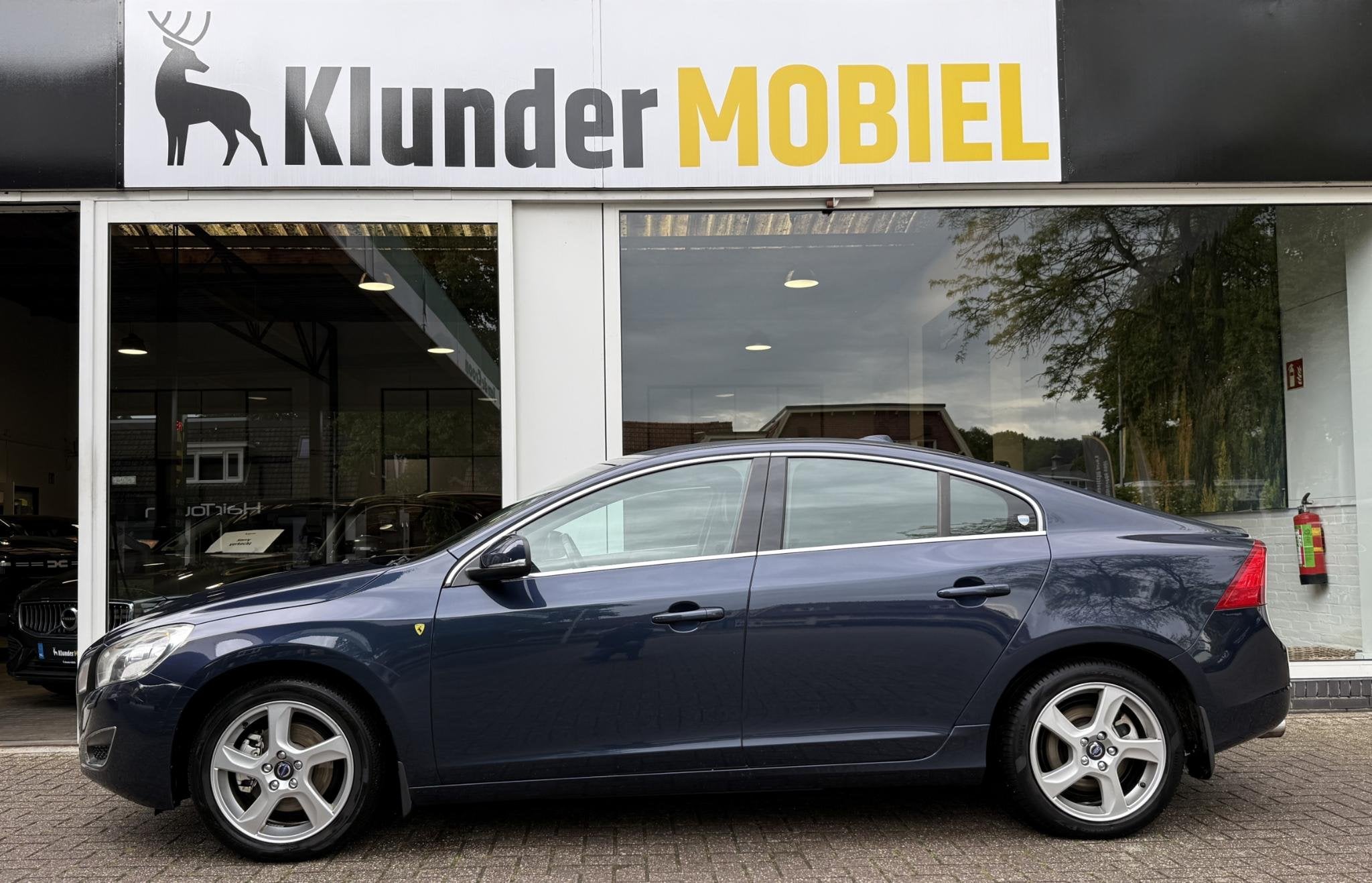 Volvo S60 T3 Summum |Xenon|Leder|Trekhaak|, Auto's, Voorwielaandrijving, 15 km/l, Gebruikt, 4 cilinders