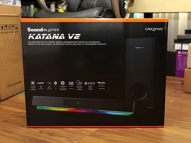 Gezocht: Creative Sound Blaster Katana V2 (geen V2 X!!), Ophalen, Zo goed als nieuw, Creative