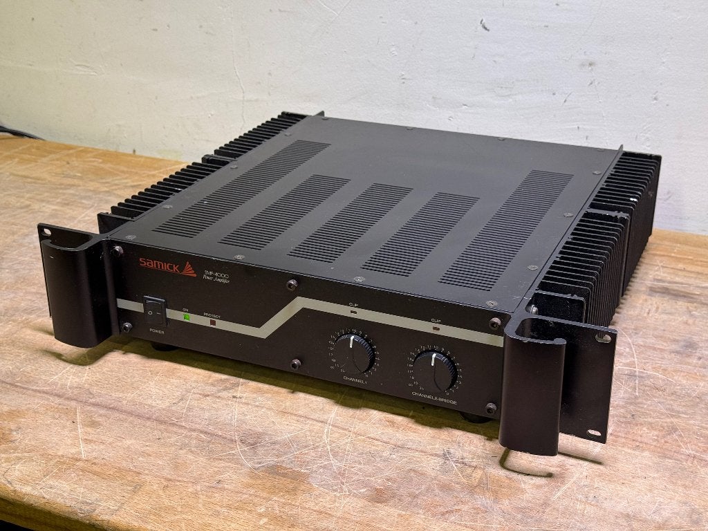 Samick SMP-4000 Power Amplifier / Versterker, Ophalen of Verzenden, Gebruikt, Minder dan 500 watt, P.A.