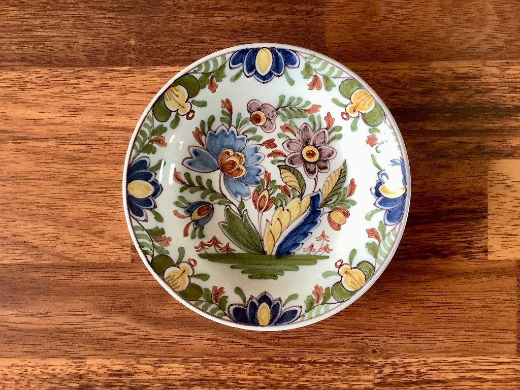 Makkum aardewerk bord, handbeschilderd, Antiek en Kunst, Ophalen of Verzenden