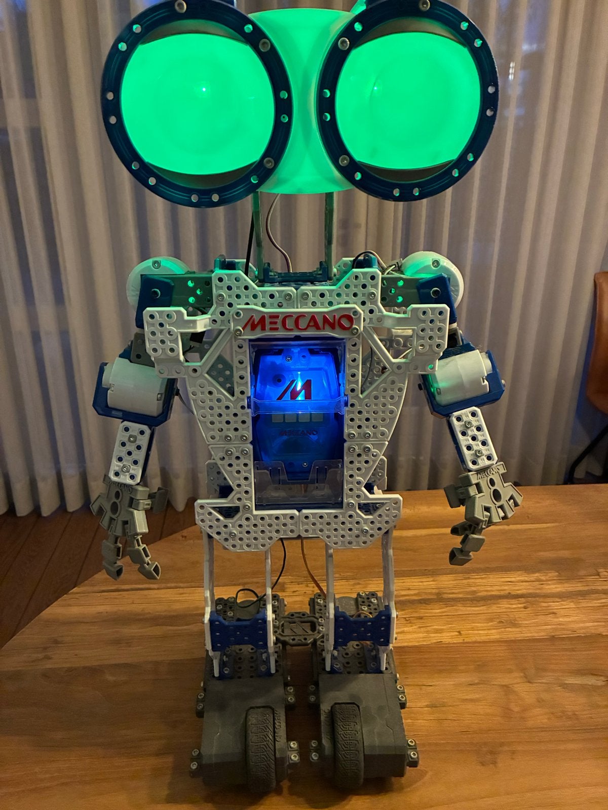 Meccano Robot - Armen Bewegen & Spraakfunctie, Ophalen, Gebruikt, Jongen of Meisje