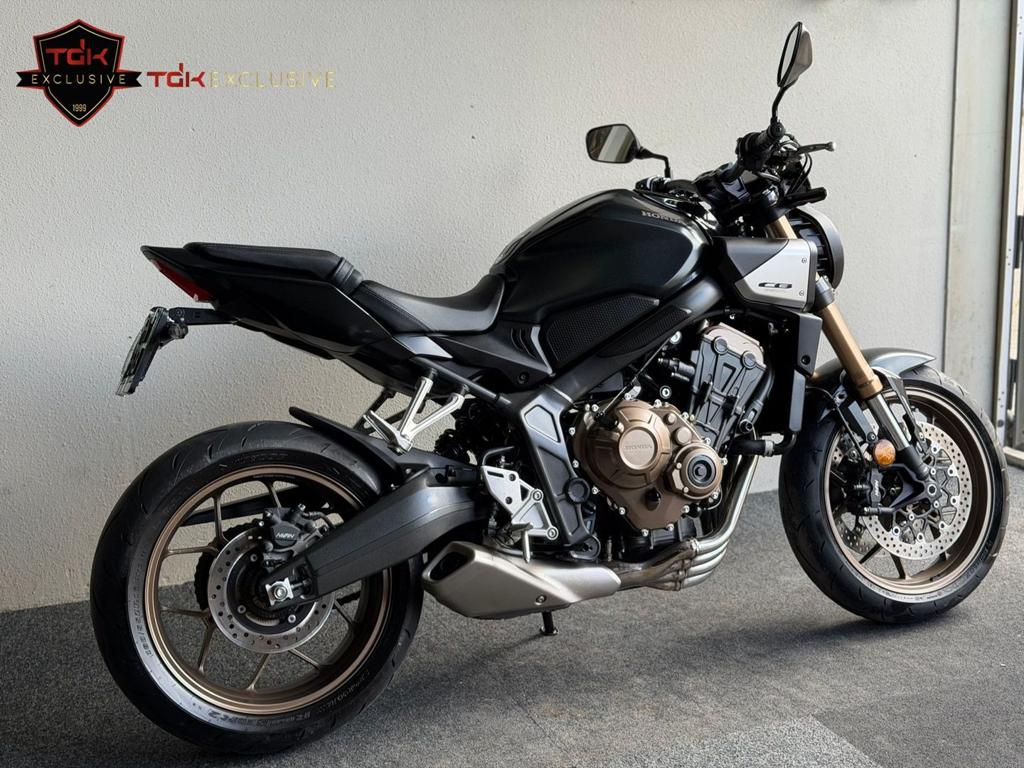 HONDA CB 650 R QUICKSHIFTER NIEUW MODEL (CBR CB650R), 4 cilinders, 649 cc, Bedrijf, Meer dan 35 kW