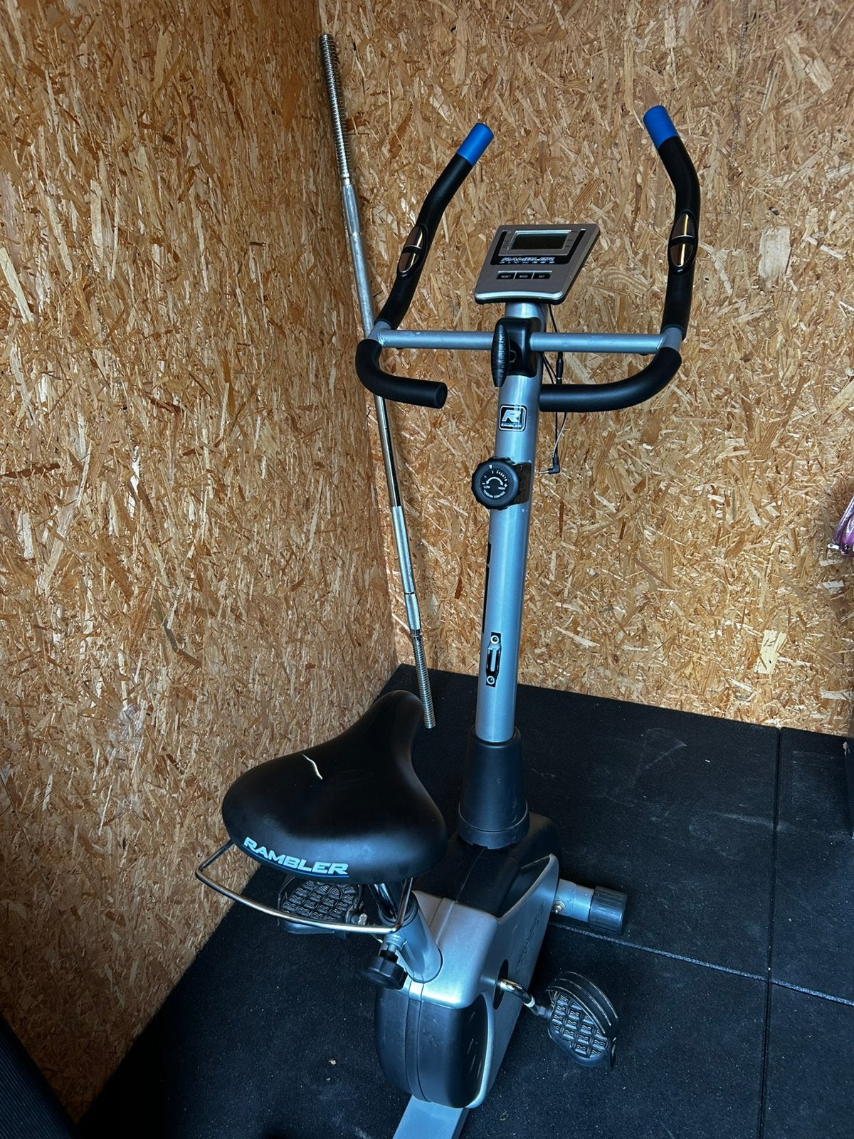 Hometrainer, Sport en Fitness, Fitnessapparatuur, Ophalen, Gebruikt, Hometrainer