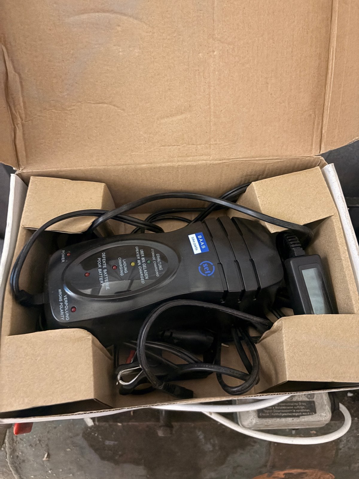 Nieuwe BAAS Scooter Brommer Motor Accu Druppellader BA126, Ophalen, Nieuw, Overige typen