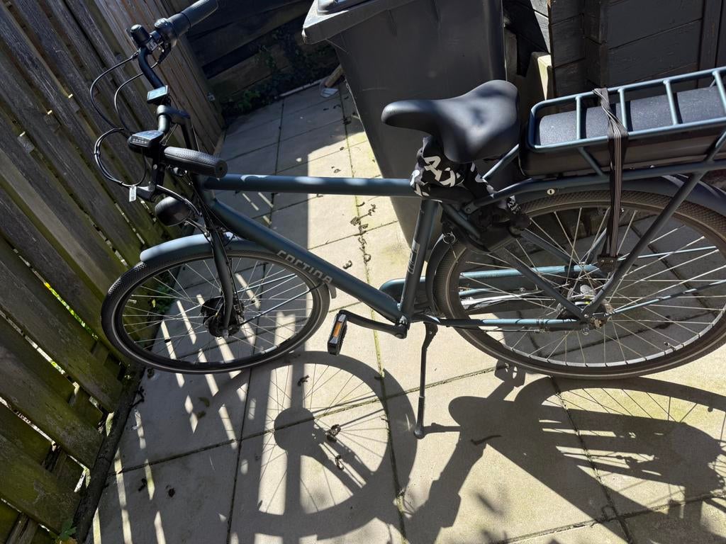 Elektrische fiets cortina, Fietsen en Brommers, Fietsaccessoires | Bagagedragers, Ophalen of Verzenden, Zo goed als nieuw