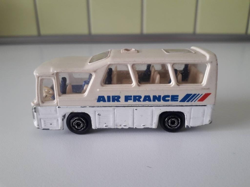 mini bus air france                  majorette, Ophalen of Verzenden, Gebruikt, Bus of Vrachtwagen