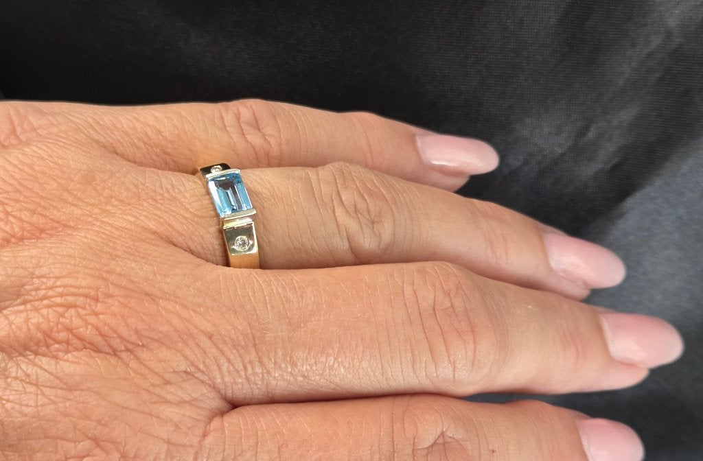 Gouden Vintage edelsteen topaas en diamant. 2026/491, 18 tot 19, Blauw, ., Ophalen of Verzenden