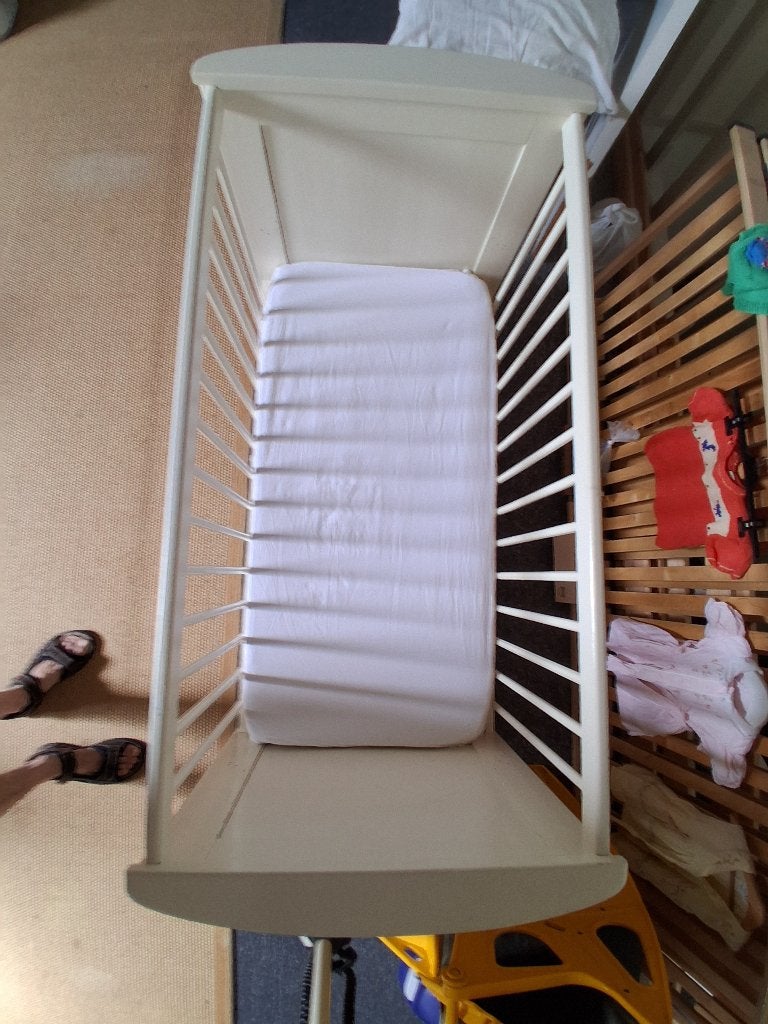 Babybed, Kinderen en Baby's, Babywiegjes en Ledikanten, Ophalen, Zo goed als nieuw, Ledikant