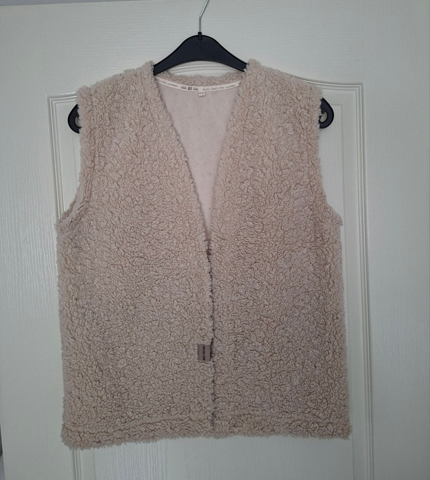 Mouwloos Nieuw Vestje van Teddy Stof, Maat 38/40 (M), Beige, Ophalen of Verzenden, Onbekend