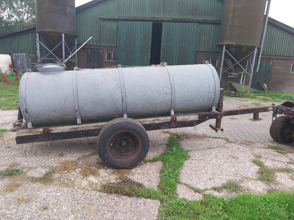 1500 liter verrijdbare opslagtank, Ophalen, Gebruikt