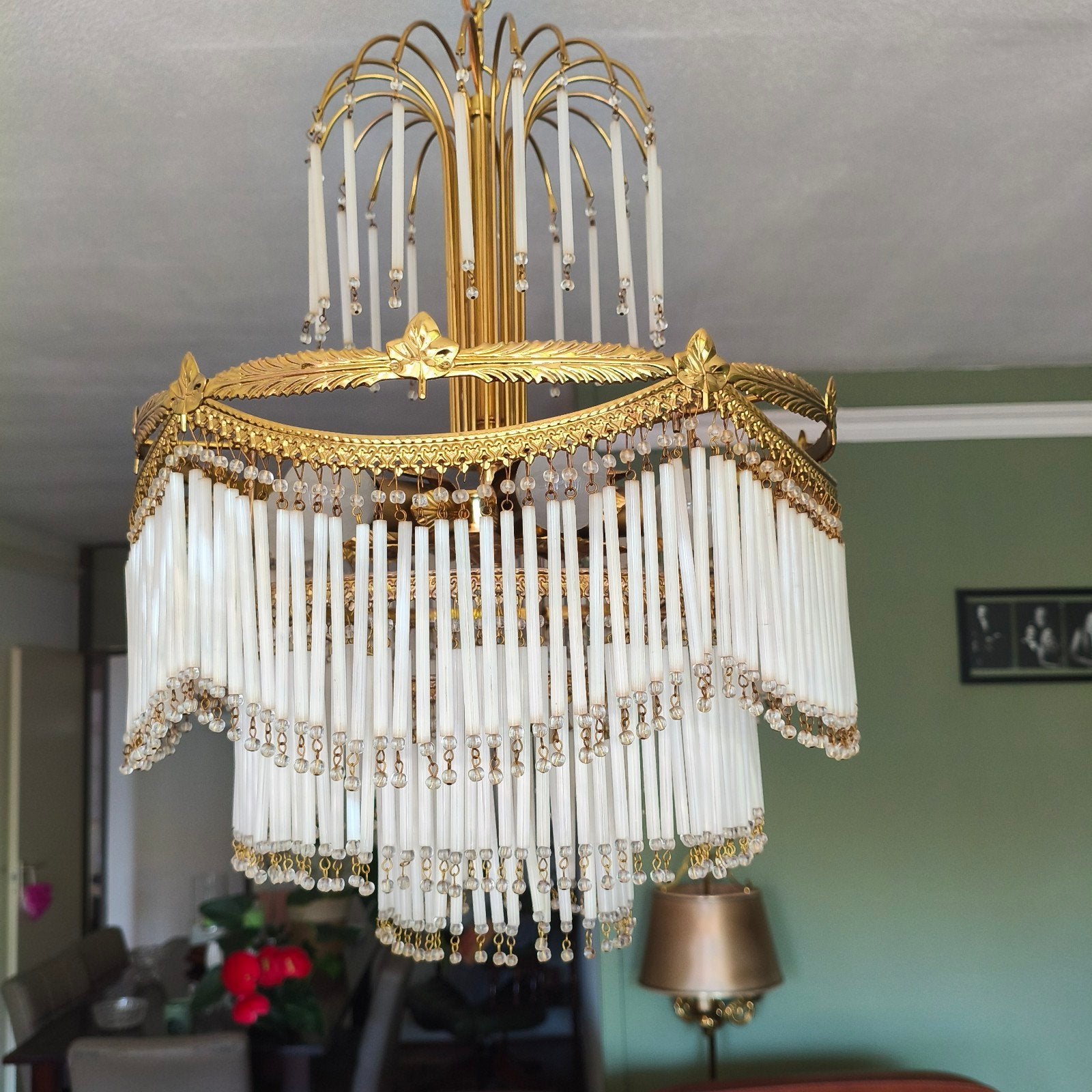 Twee hanglampen t e a b., Ophalen