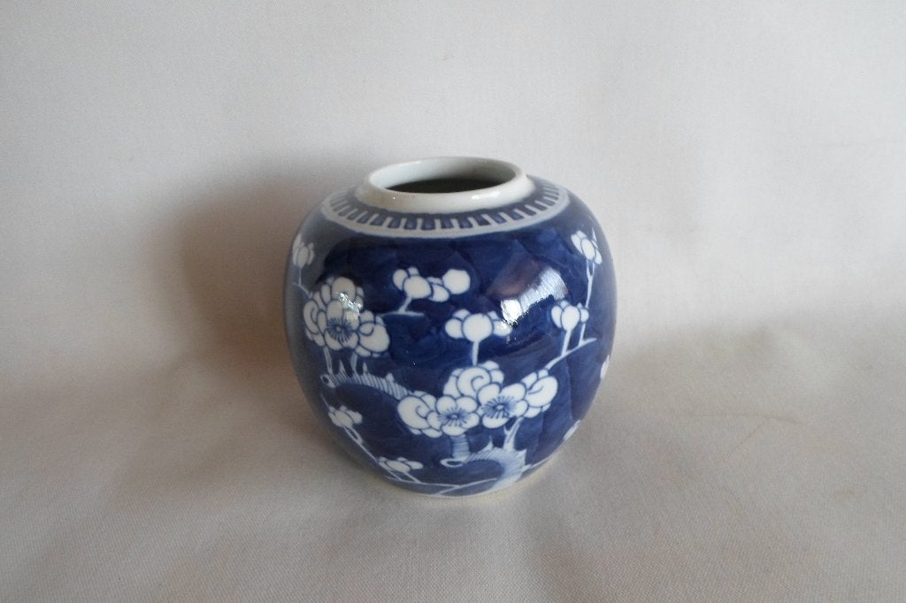 Chinese Gemberpot Blauw Wit Prunus, China, Ophalen of Verzenden, Vaas, 12 cm