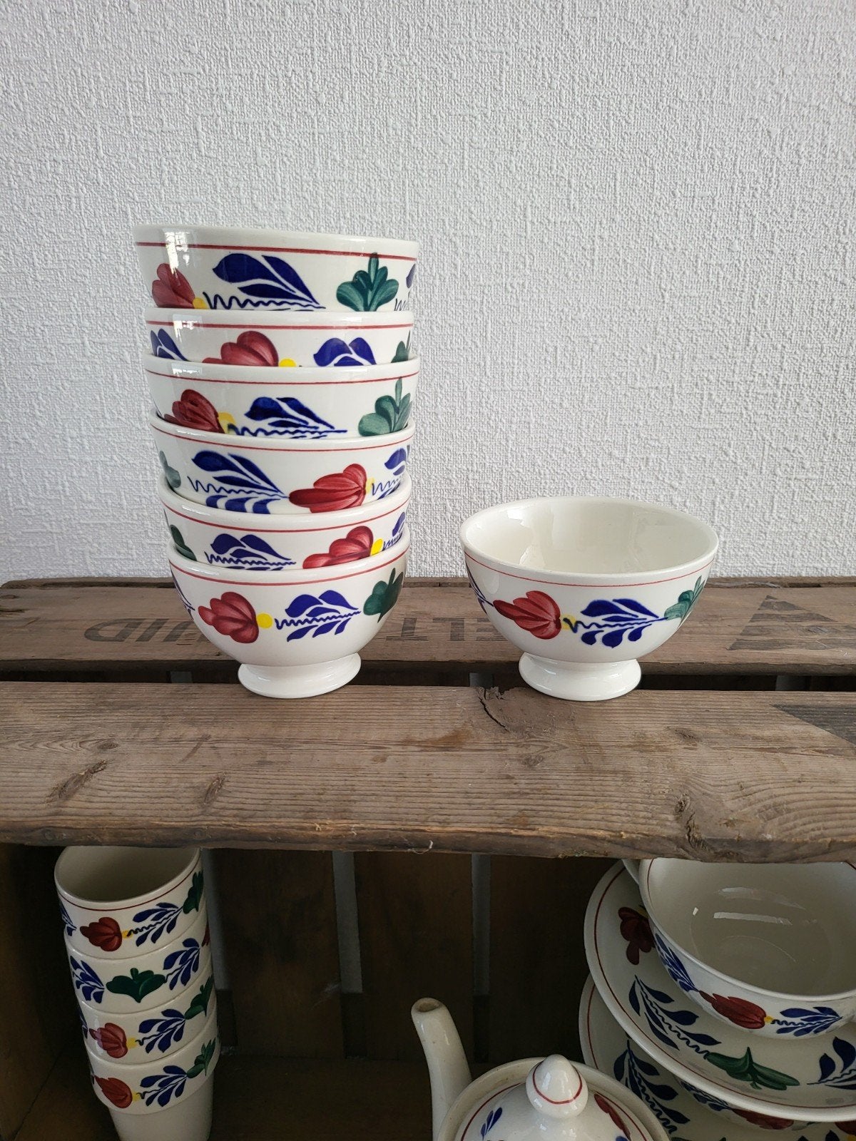 Set van 6 Boch  Boerenbont schaaltjes op voet, Huis en Inrichting, Keramiek, Landelijk/Boerenbont, Ophalen of Verzenden, Royal Boch