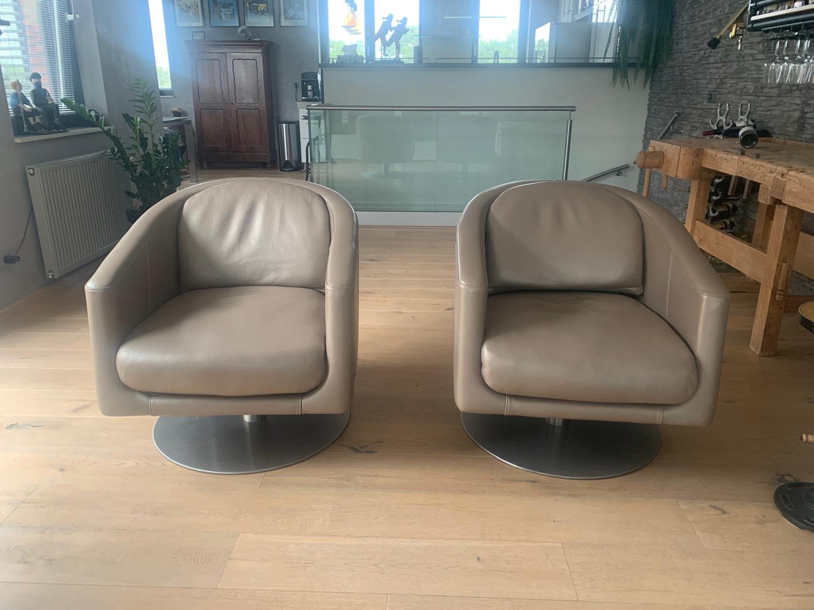2 champagne kleurige natuzzi fauteuils op rvs draaiplateau, Ophalen, 75 tot 100 cm, Zo goed als nieuw, 50 tot 75 cm