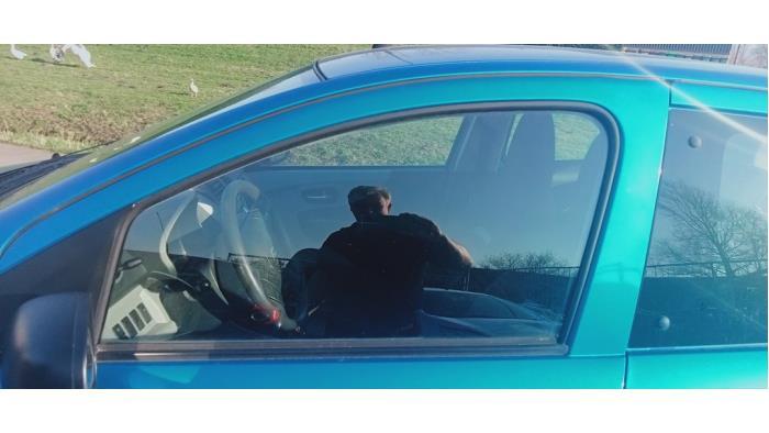 Portierruit 4Deurs links-voor van een Suzuki Alto, Auto-onderdelen, Ruiten en Toebehoren, Suzuki, Gebruikt, 3 maanden garantie